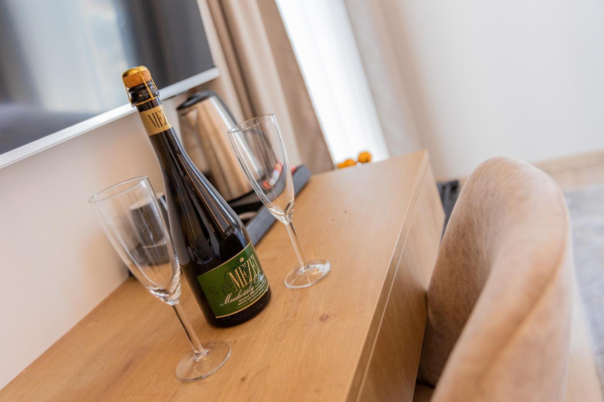 Mokka House Panzio Bed & Breakfast Miskolc Rom bilde